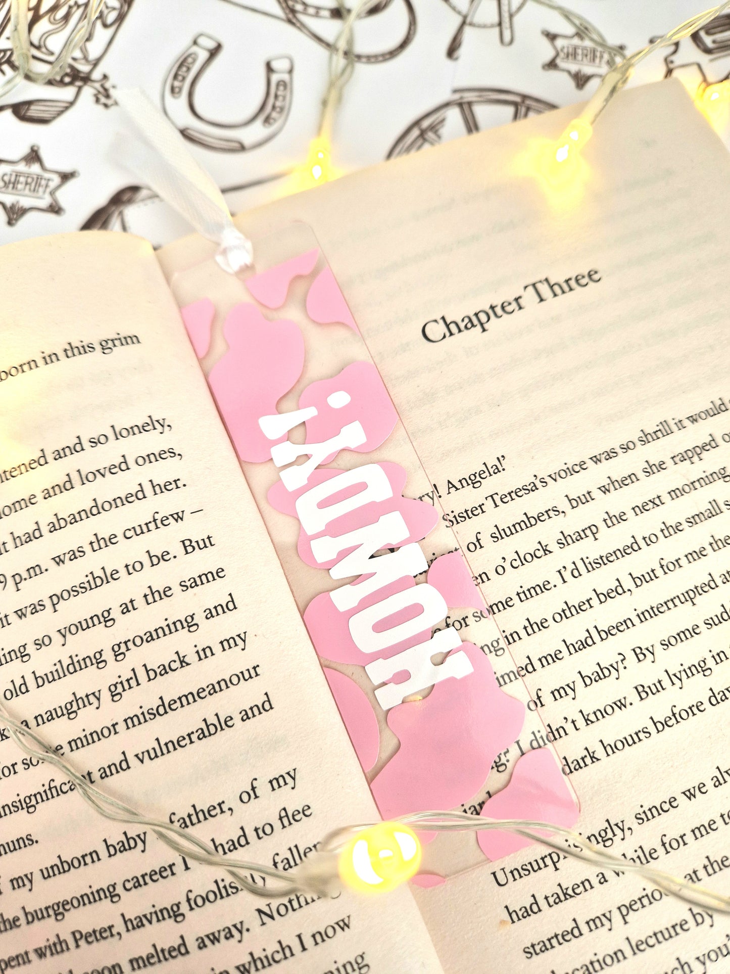 Howdy! Western cowboy | Cowgirl Themed Acrylic Bookmark | Pastel Pink and White | Booklover | Reading Gift | Gift Idea | Cow Print